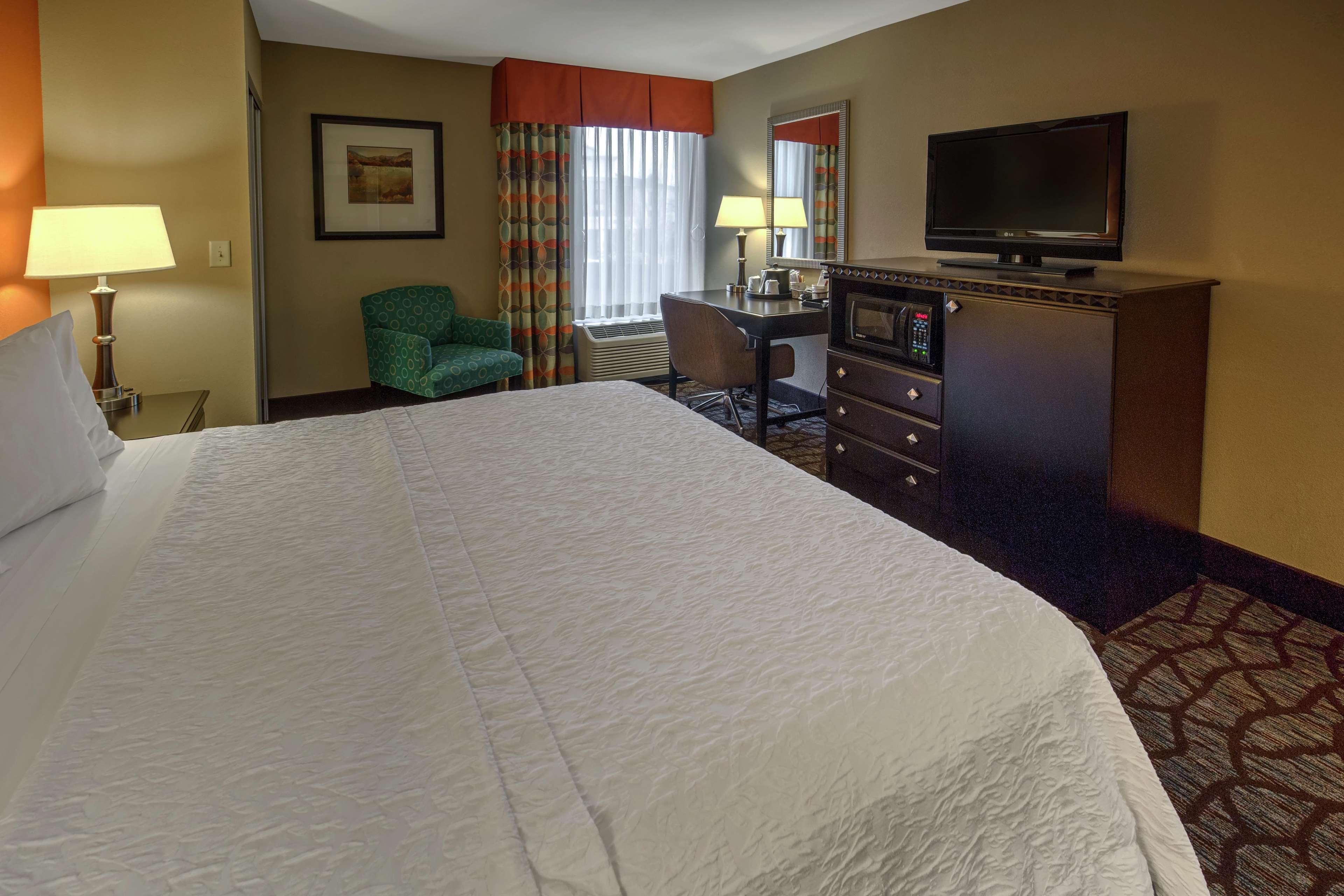 Hampton Inn Asheville-Tunnel Road Ngoại thất bức ảnh